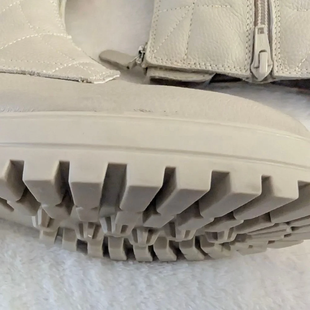 Alberto Torresi Malissa Boots Zipper Quilted Leather Stitch Boots - 8 - Picture 9 of 11